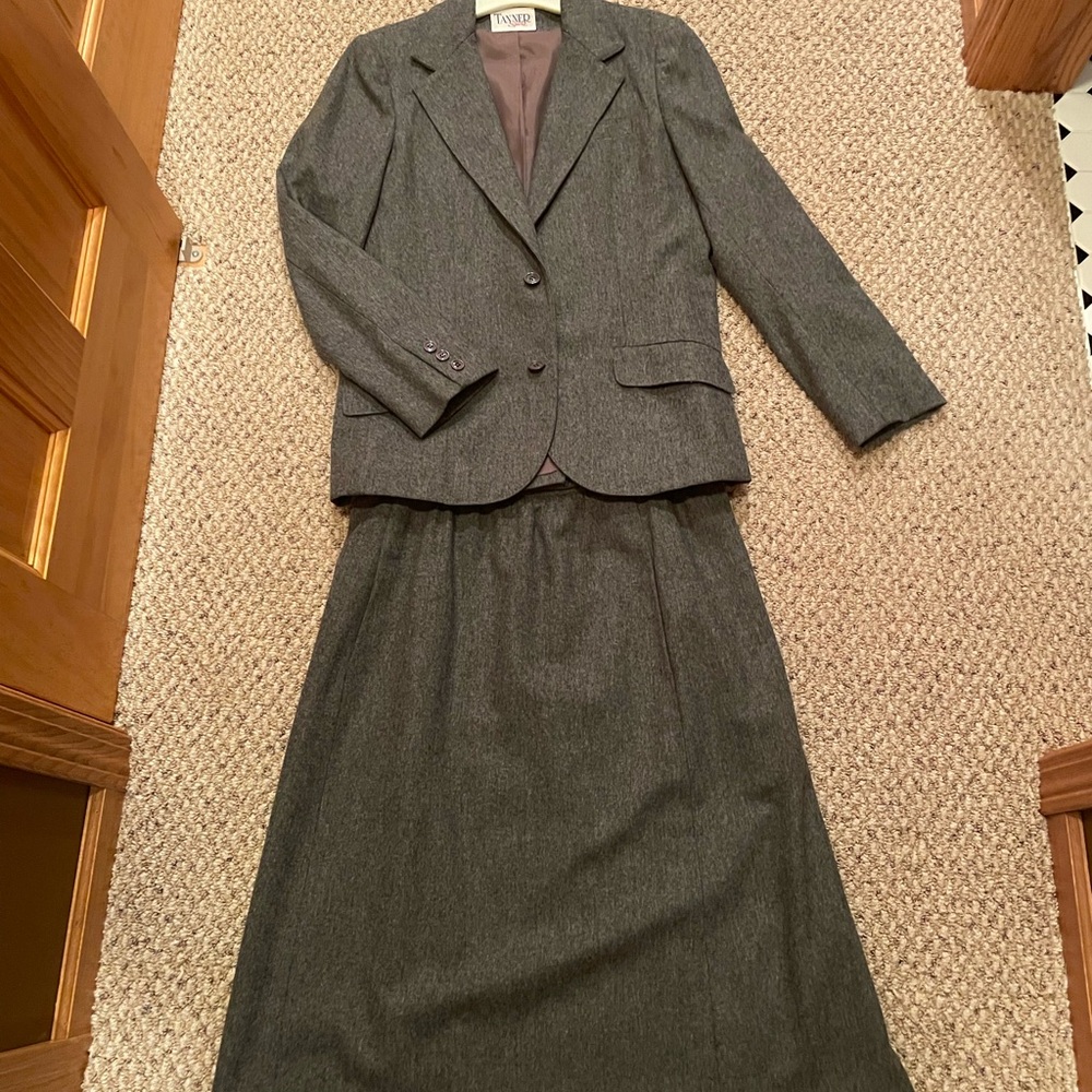 Vintage 80s Tanner Sport Wool Skirt Suit Classic Gray Blazer & Maxi Skirt Set